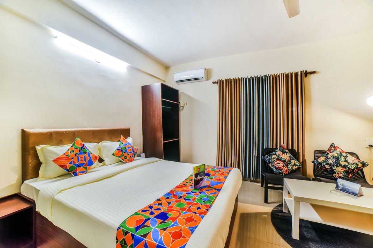 Fabhotel K7 Trends With Pool, Baga Beach - Nr Baga Beach Calangute Exterior photo