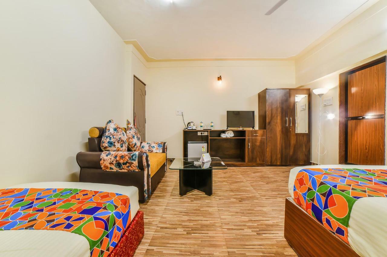 Fabhotel K7 Trends With Pool, Baga Beach - Nr Baga Beach Calangute Exterior photo